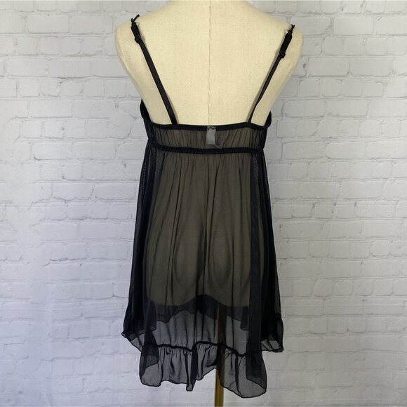 ⭐ 3/$15 Inner Secrets Large Black Mesh Chemise Red Heart Floral Embroidery - Picture 6 of 9